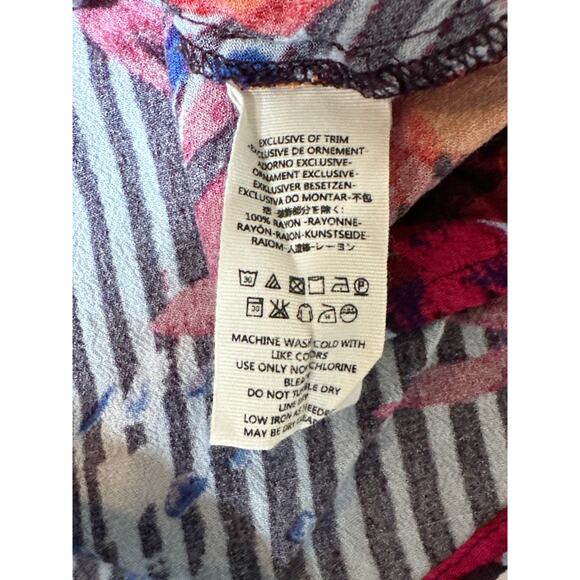 Free People Audrey Long Sleeve Romper V-Neck Printed Red Combo Shorts Size 8 - Picture 11 of 13